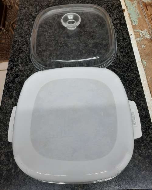 Corningware French White MW-A-10 Microwave Browning dish Lidded