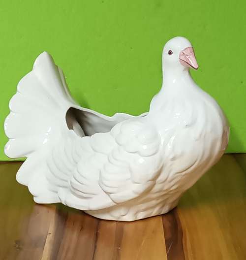 `DOVE` circa 1953 Faiarte Porcelain Large and beautiful Planter