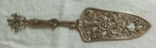 Italian Brass Pie/Cake server Cupid Fleur De Lise app. L27 cms vintage