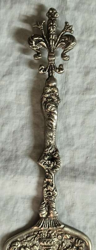 Italian Brass Pie/Cake server Cupid Fleur De Lise app. L27 cms vintage