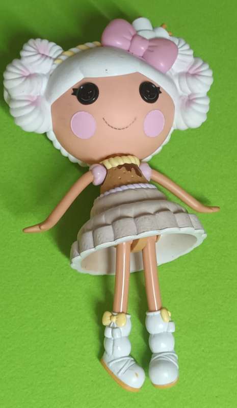Lalaloopsy Marshmallow doll vintage T M & Co app. 35 cms long
