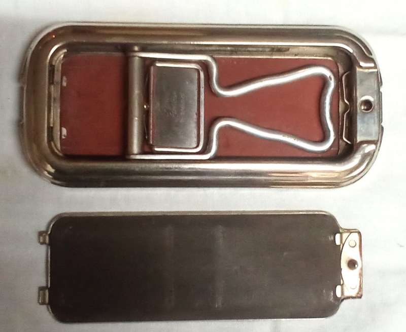 `Rolls Razor` Viscount model circa 1920`s England with strop and instruction manual