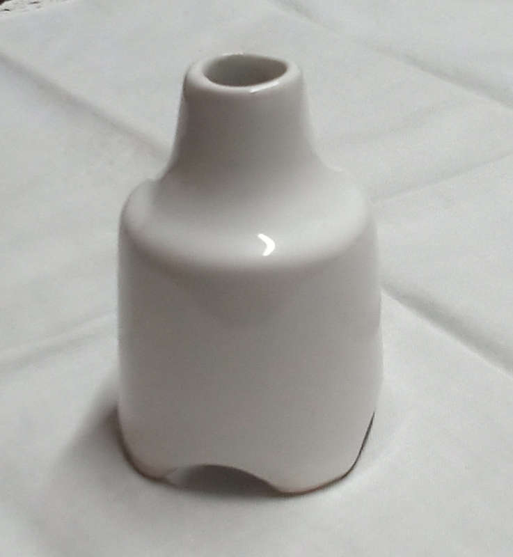 Pie funnel steam vent crust support circa 1950`s app. 8 cms tall