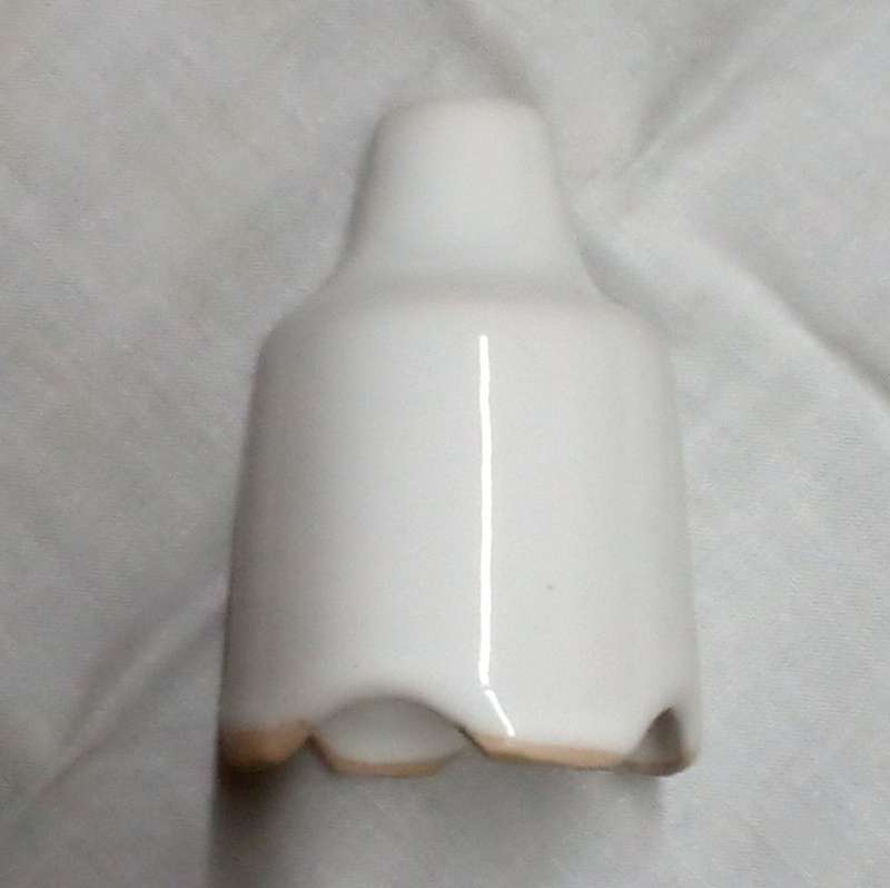 Pie funnel steam vent crust support circa 1950`s app. 8 cms tall