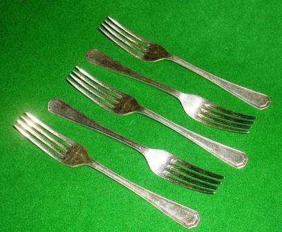 5 x Forks - 'Insignia plate'