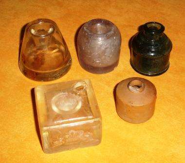 5 x Assorted old ink wells