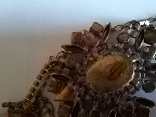 FANTASTIC VINTAGE BIJOUX CAMEO NECKLACE
