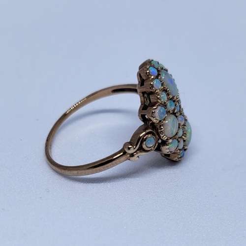 Gold Ring with opals