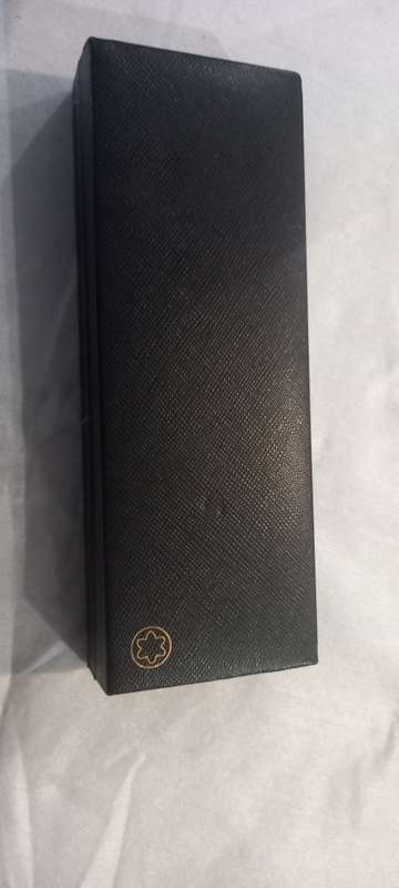 Mont Blanc Pen ** Read Description**