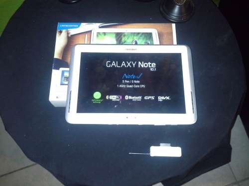 Samsung Galaxy Note 10.1 GT- N8000 Demo with Drifta Dongle
