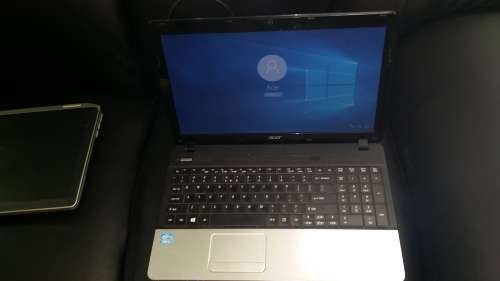 Acer Travelmate i3