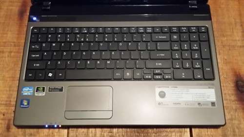 *Mint Condition* Acer Aspire 5750g, i5 2.4GHz, 4Gb Ram 500Gb Hdd, Nvidia Graphix