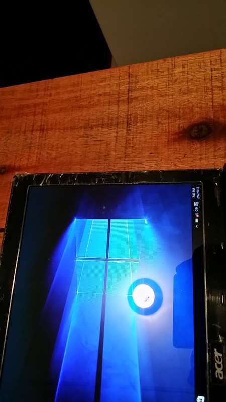 *Mint Condition* Acer Aspire 5750g, i5 2.4GHz, 4Gb Ram 500Gb Hdd, Nvidia Graphix