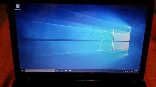 *Mint Condition* Acer Aspire 5750g, i5 2.4GHz, 4Gb Ram 500Gb Hdd, Nvidia Graphix