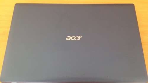 17" Acer aspire 7750g, i7 , 4Gb Ram, 640Gb Hdd, 1Gb Amd 6650m Graphx