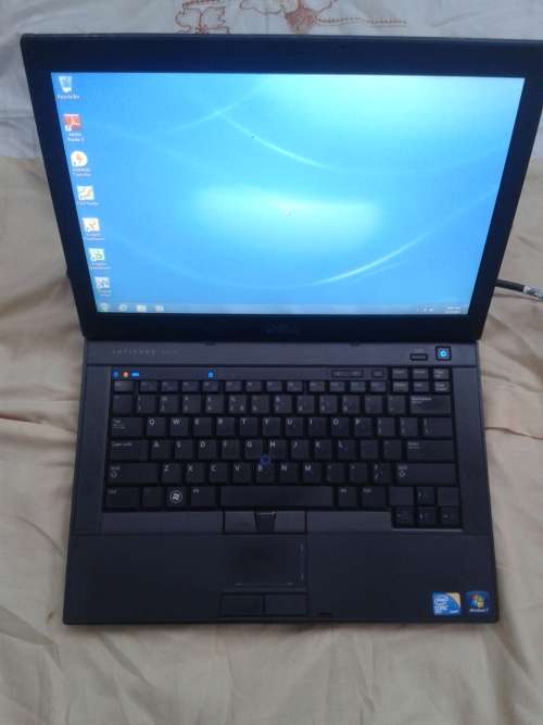 DELL LATITUDE CORE i5 2.6ghzs,4GB RAM,   320GB HDD ,DVDRW, Windows 7