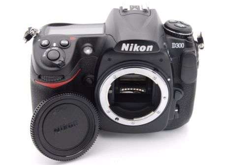 NIKON-D300-12-3MP- 3" Screen-Digital-SLR-Camera-BODY-w-Accessories