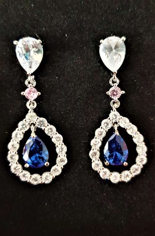 Luxury Blue Crystal Sapphire Women`s Earrings Love Drop Shaped High Quality Earrings
