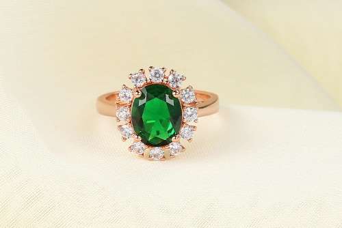 Villa Rose Rose gold Emerald  Austrian Crystal jewelry set 3pcs ring + necklace earrings for woman