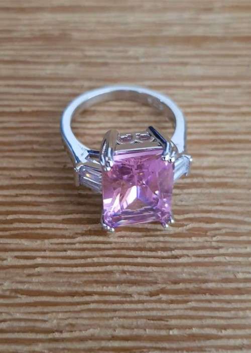 La Vu Pink Crystal Sapphire Gem  Gold Plated Wedding Ring