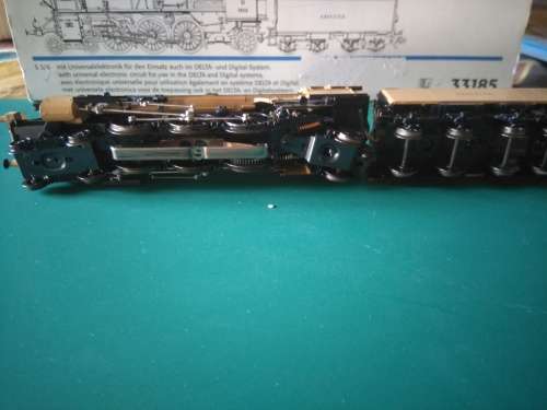 MARKLIN LOCOMOTIVE 33185