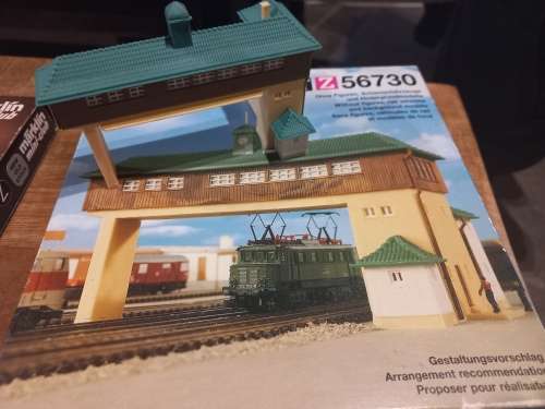 MARKLIN Z MINI CLUB SET AND BUILDINGS