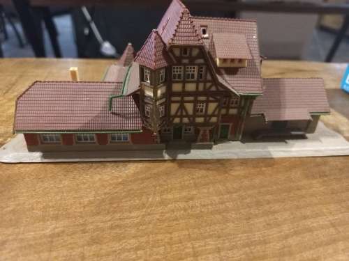 MARKLIN Z MINI CLUB SET AND BUILDINGS