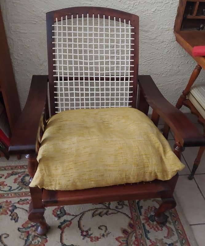 ANTIQUE MATCHING MORRIS CHAIRS  SOUTH AFRICAN STINKWOOD with free matching riempie stoel