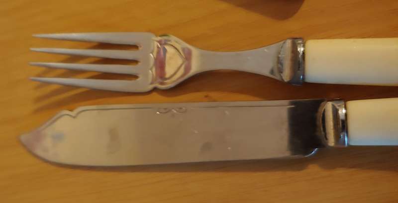 FISH KNIVES AND FORKS