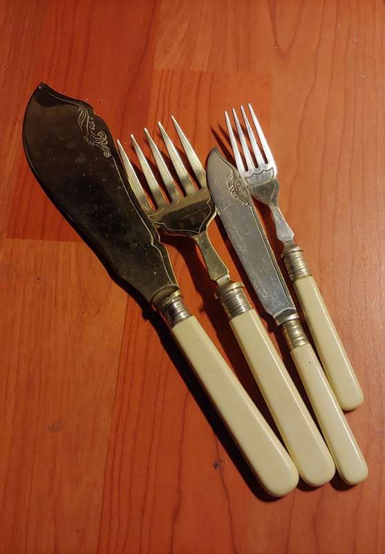 FISH KNIVES AND FORKS