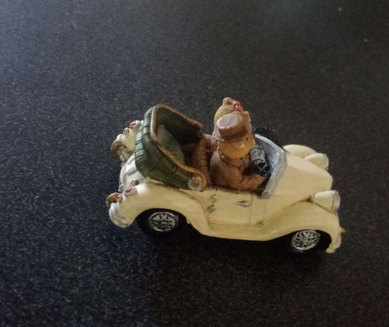 Vintage Collectable Cherished Teddies with car figurant.