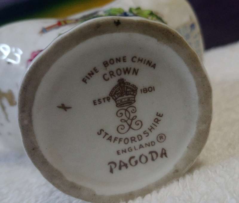 ANTIQUE COLLECTABLE CROWN STAFFORDSHIRE CHELSEA MANOR FLOWERS FRUIT BASKET RARE MINI BASKET.