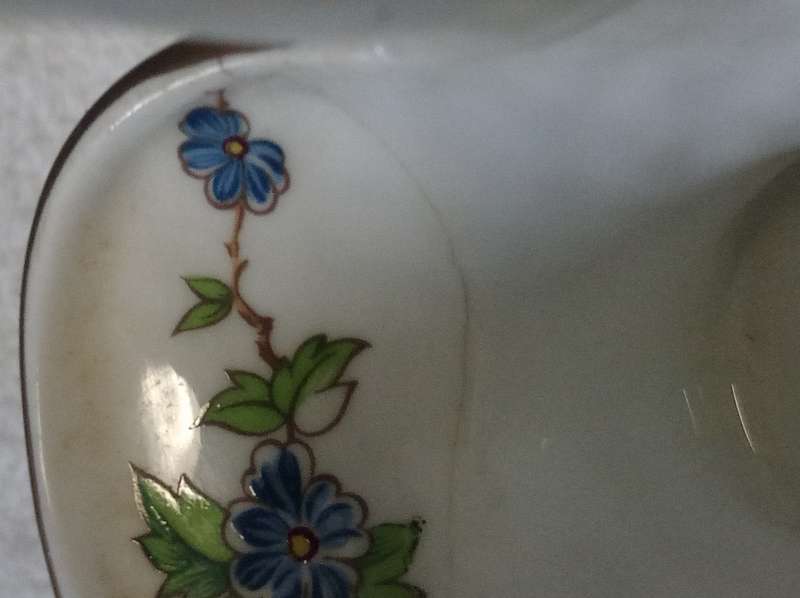ANTIQUE COLLECTABLE CROWN STAFFORDSHIRE CHELSEA MANOR FLOWERS FRUIT BASKET RARE MINI BASKET.