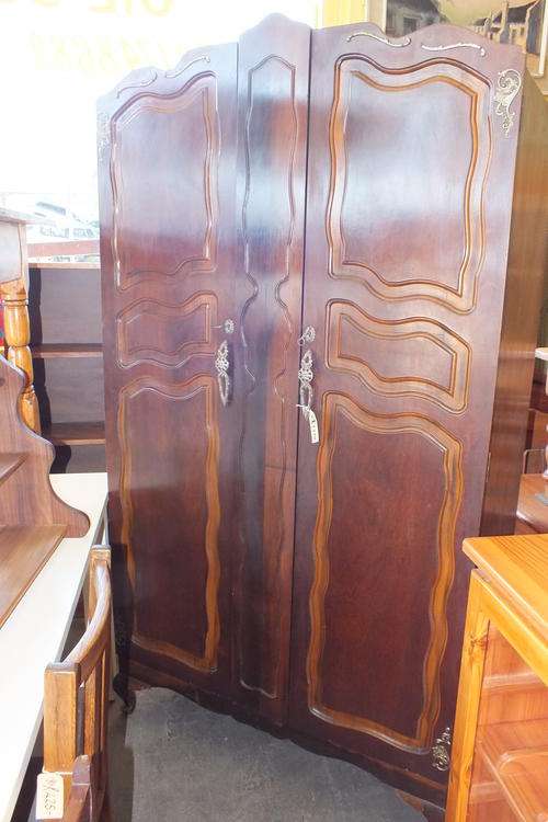 Beautiful Imbuia Wardrope