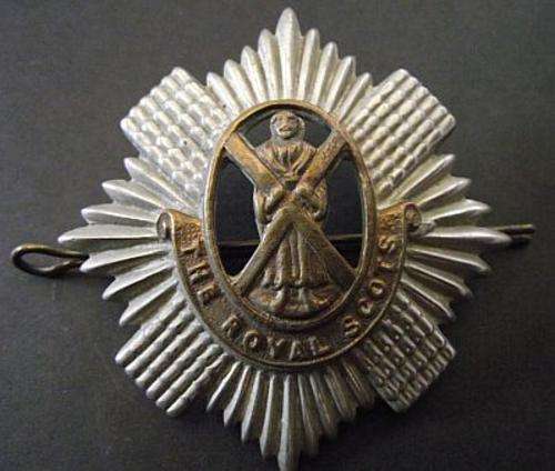 BRITISH THE ROYAL SCOTS O/R METAL CAP BADGE