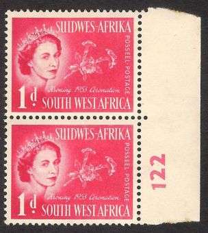 1953 SWA QE II 1d VERTICAL PAIR "EXTRA HAIR " - MNH