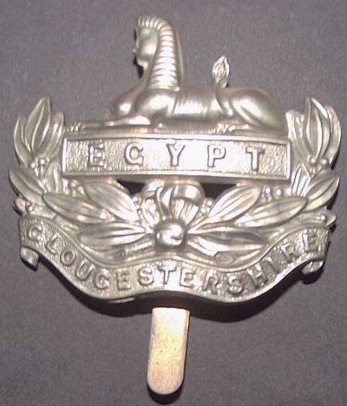 THE GLOUCESTERSHIRE REGIMENT O/R METAL CAP BADGE