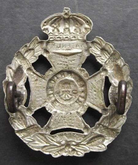BOER WAR RIFLE BRIGADE CAP BADGE - QUEEN VICTORIA CROWN
