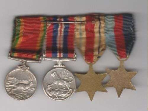 WORLD WAR 2 MINIATURE MEDAL GROUP OF 4