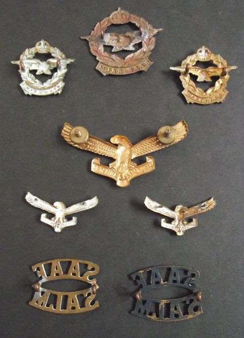 SAAF SOUTH AFRICAN AIR FORCE LOT INCL CAP BADGES, COLLARS, SHOULDER TITLES