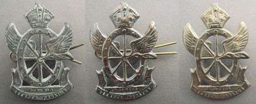 WORLD WAR 2 SOUTH AFRICA RAILWAYS AND HARBOUR LEAD, BRASS AND GILDING CAP BADGES