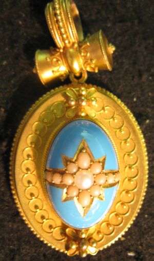 Stunning EARLY  VICTORIAN LOCKET!!!-Look