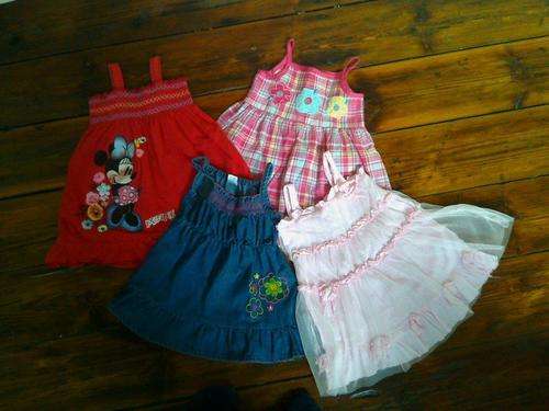 Girls dresses age 12-18 months (lot)