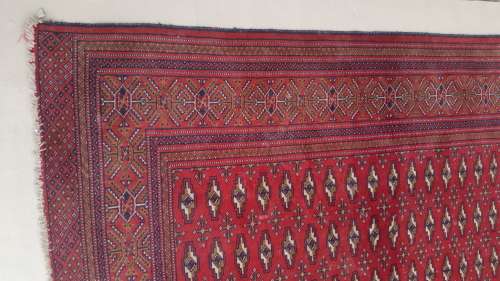 A BEAUTIFUL HAND MADE PERSIAN TABRIZ 3  m x 2.1 m