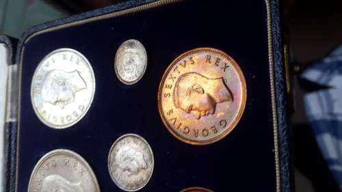 1952 SA UNION LONG PROOF SET WITH GOLD POUND AND HALF POUND