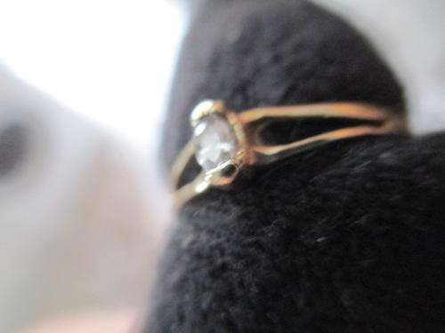 MARQUISE CUT SOLITAIRE GOLD RING. DIAMOND 100 % NATURAL 5 MM x 3 MM