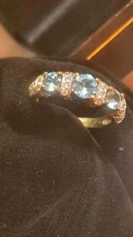 Stunning 1.2 ct Aquamarine and .2 ct diamond ring