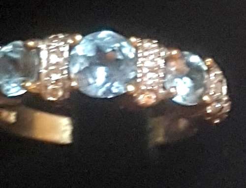 Stunning 1.2 ct Aquamarine and .2 ct diamond ring