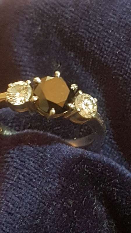 Stunning and elegant Platinum white and black diamond ring. Please read description