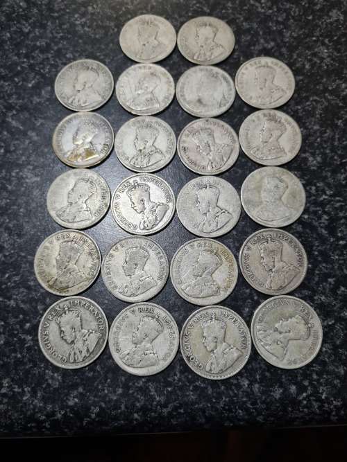 22 x SA UNION HALF CROWNS. 1923 - 1934.  Weight 311 grams 80 % Pure silver 249 grams